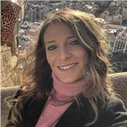 Laureata in Mediazione Linguistica offre lezioni di inglese per qualsiasi ordine e grado